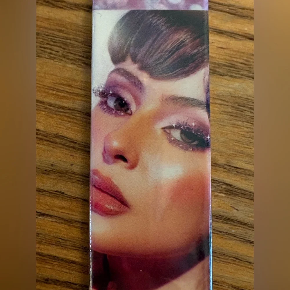 🆕Qiciy Clear Glitter Mascara.